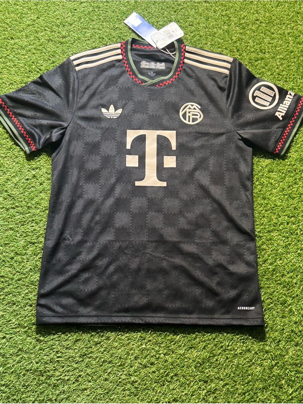 FC Bayern Munchen  Soccer Adidas 3rd Jersey Men’s M NWT